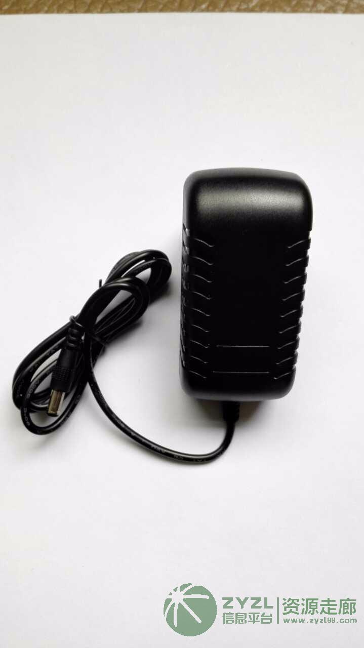 电源适配器12V1A