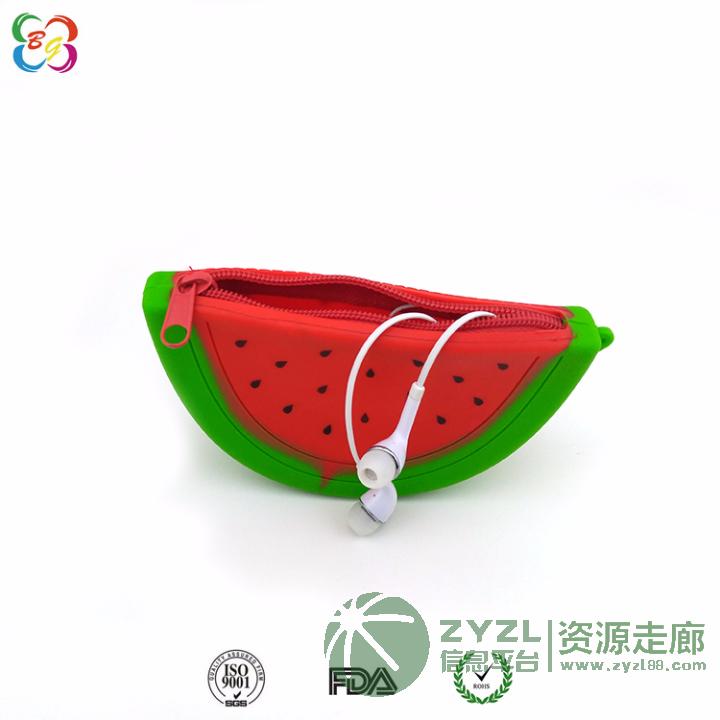 厂家供应广州硅胶钱包,硅胶西瓜零钱包现模定制
