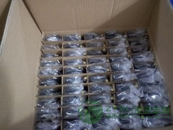 批发各种型号笔记本电源适配器30W-120W