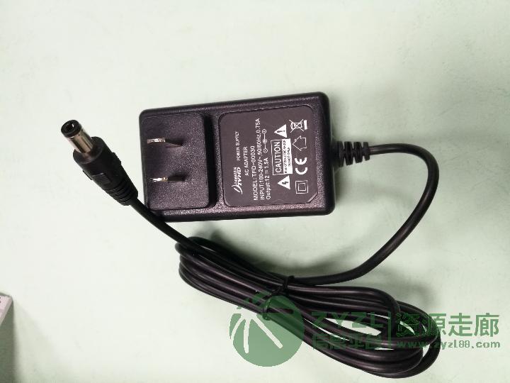 12V1.5A ，CE，FCC认证电源