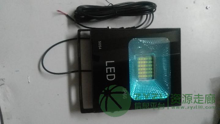 5054太阳能投光灯